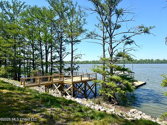 4th image of 1238 Moon Lake Rd