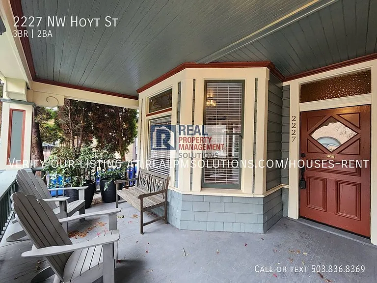 2227 NW Hoyt St — Photo 2