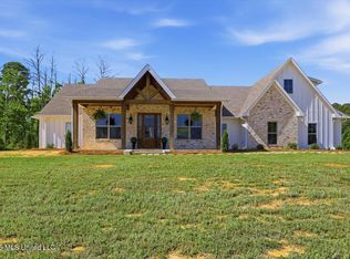 175 Woods Rd, Madison, MS 39110