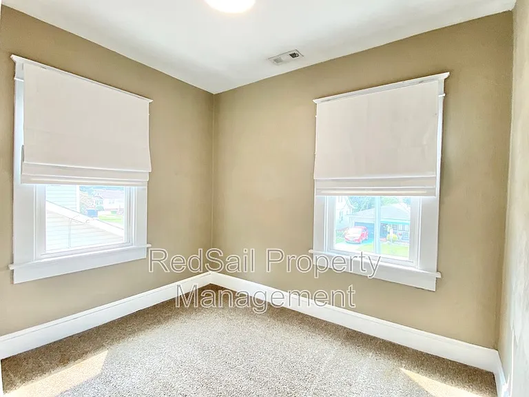 1708 Canton Ave — Photo 13