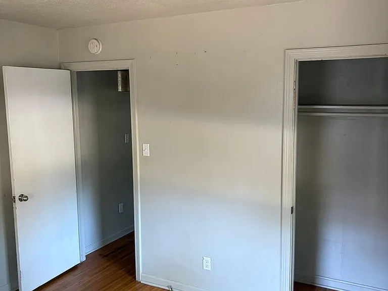2500 Dodson Ave — Photo 12