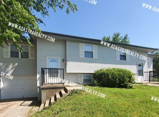 8935 Caenen Lake Rd, Lenexa, KS 66215