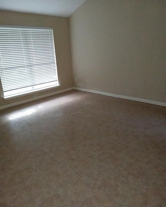 1st image of 1818 Victoria Ct