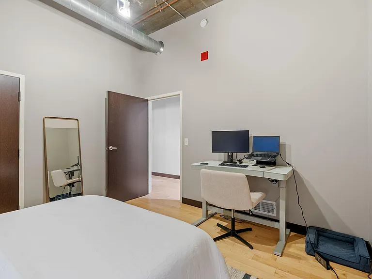 618 Washington Ave N #306 — Photo 29