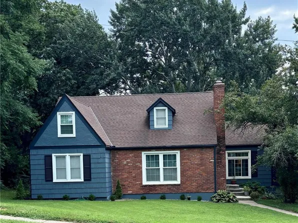 4815 Goodman St, Overland Park, KS 66203