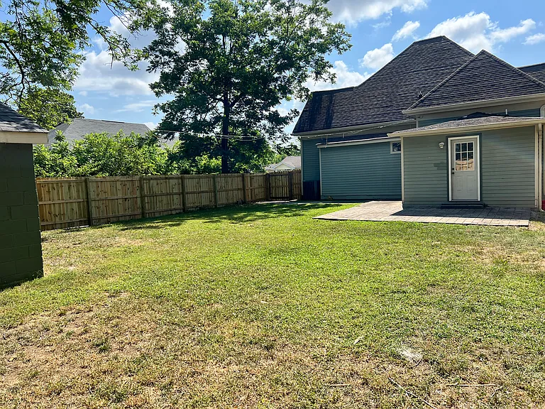 1001 S Highland Park Ave — Photo 59