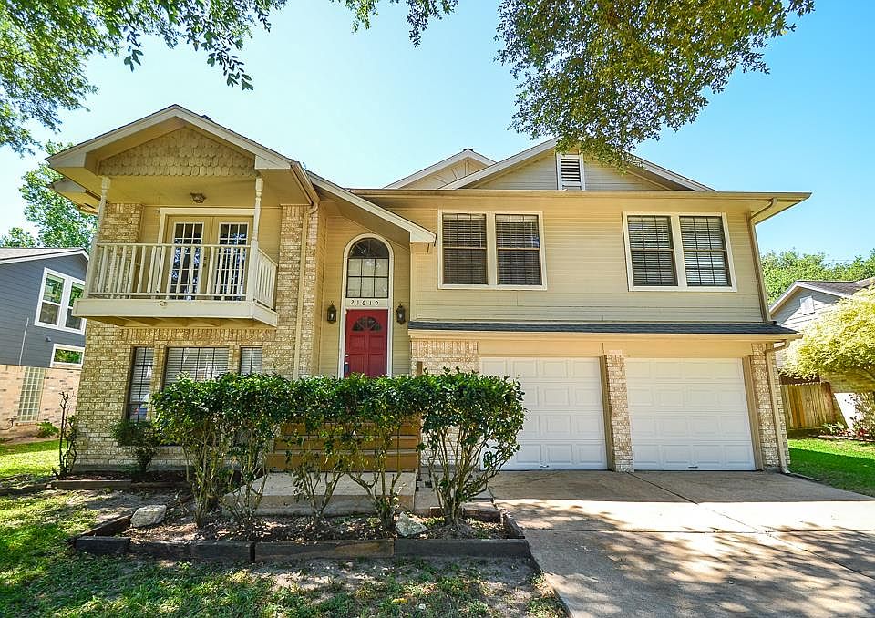 1st image of 21619 Park Bend Dr
