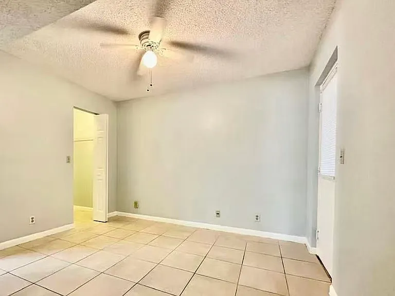 9833 Westview Dr #818 — Photo 20