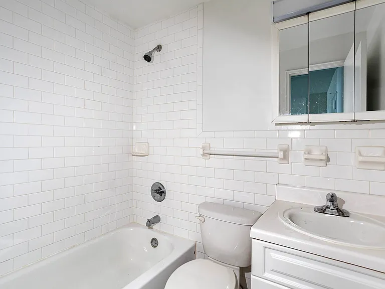 88 Fulton St #616 — Photo 13