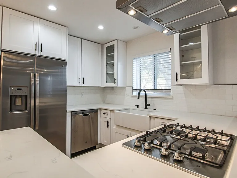 4407 Cole Ave — Photo 5