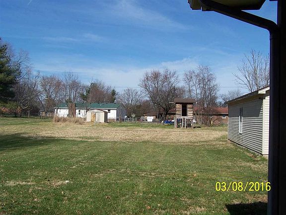3rd image of 900 Gardenside Way