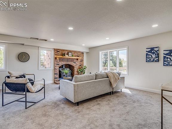 5th image of 1120 Lake Woodmoor Dr