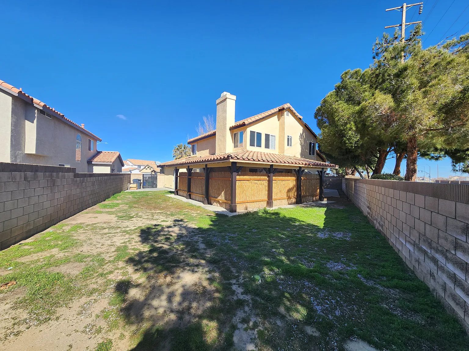 5 bed, 2100 sqft, $3,800 — Photo 3