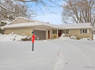 286 Shore Haven Dr SE, Grand Rapids, MI 49546