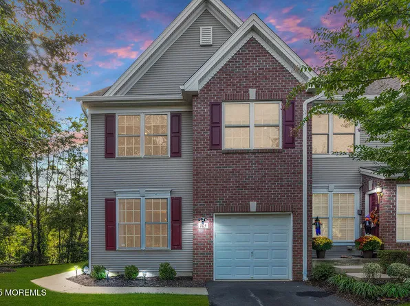 105 Ironwood Court, Middletown, NJ 07748