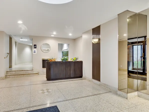 4320 Van Cortlandt Park E image 4 of 15