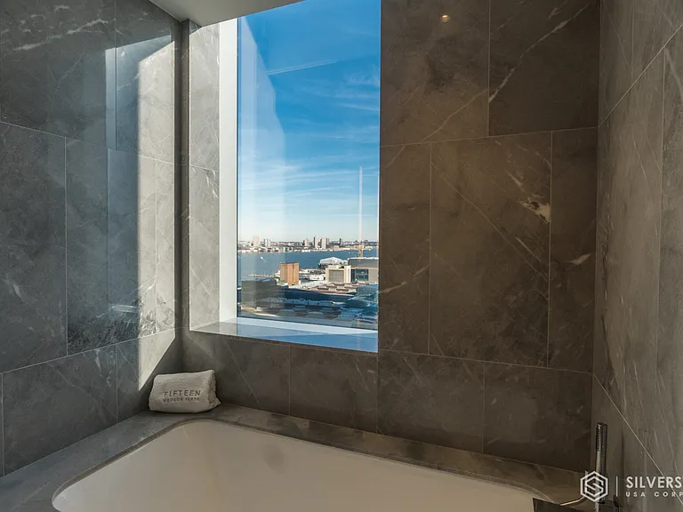 15 Hudson Yards #24G — Photo 15