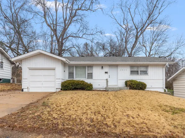 1011 Renshaw Dr, Saint Louis, MO 63135