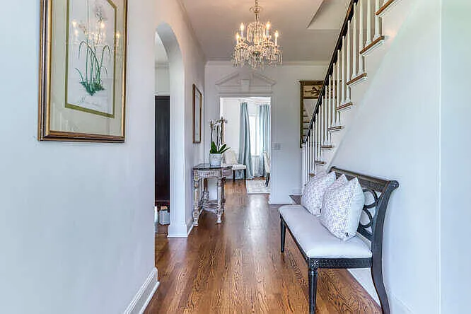 229 Pendleton Ave — Photo 3