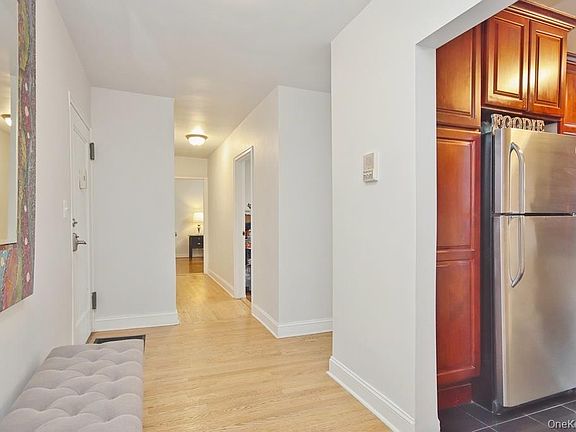 2nd image of 485 WEBSTER Avenue #A3