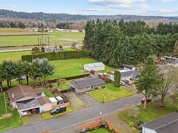 3rd image of 8011 148th Avenue Ct E
