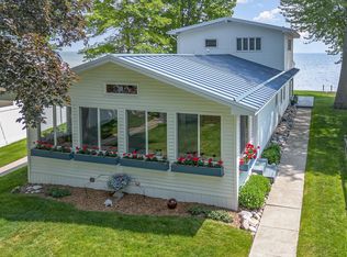 323 S Linwood Beach Rd, Linwood, MI 48634