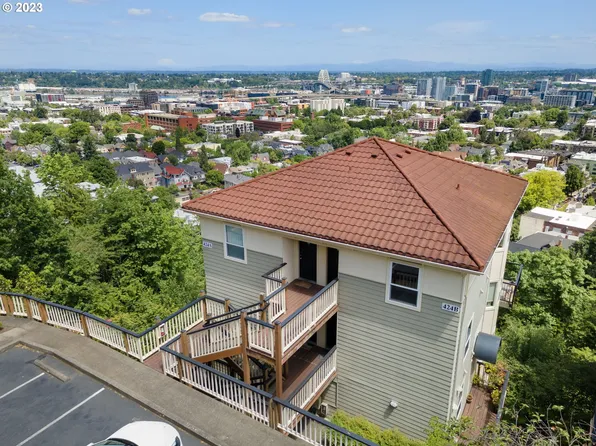 424 NW Uptown Ter APT 4B, Portland, OR 97210
