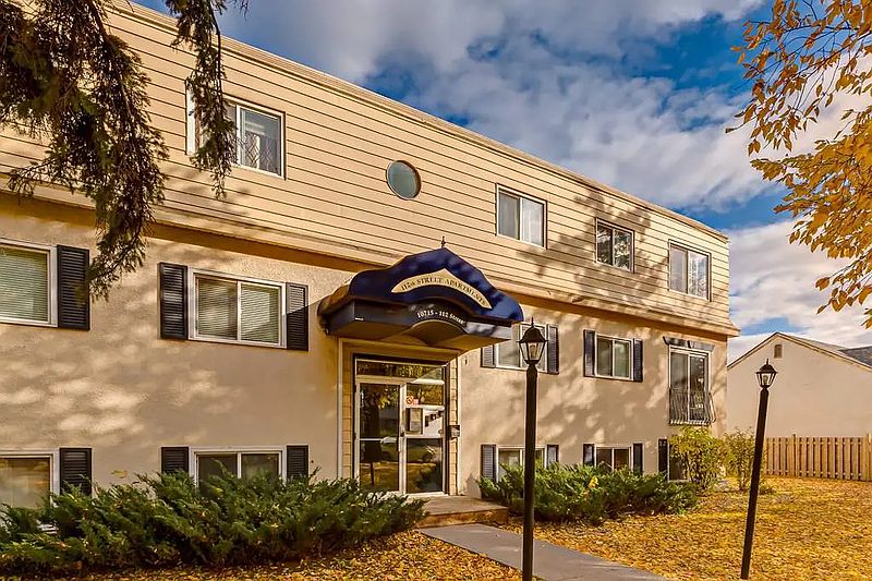 Edmonton Apartment for rent - 2 Bedrooms — photo 19