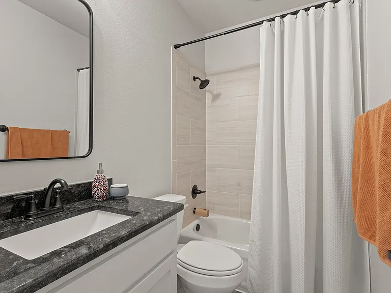 616 Charlotte Ln — Photo 30