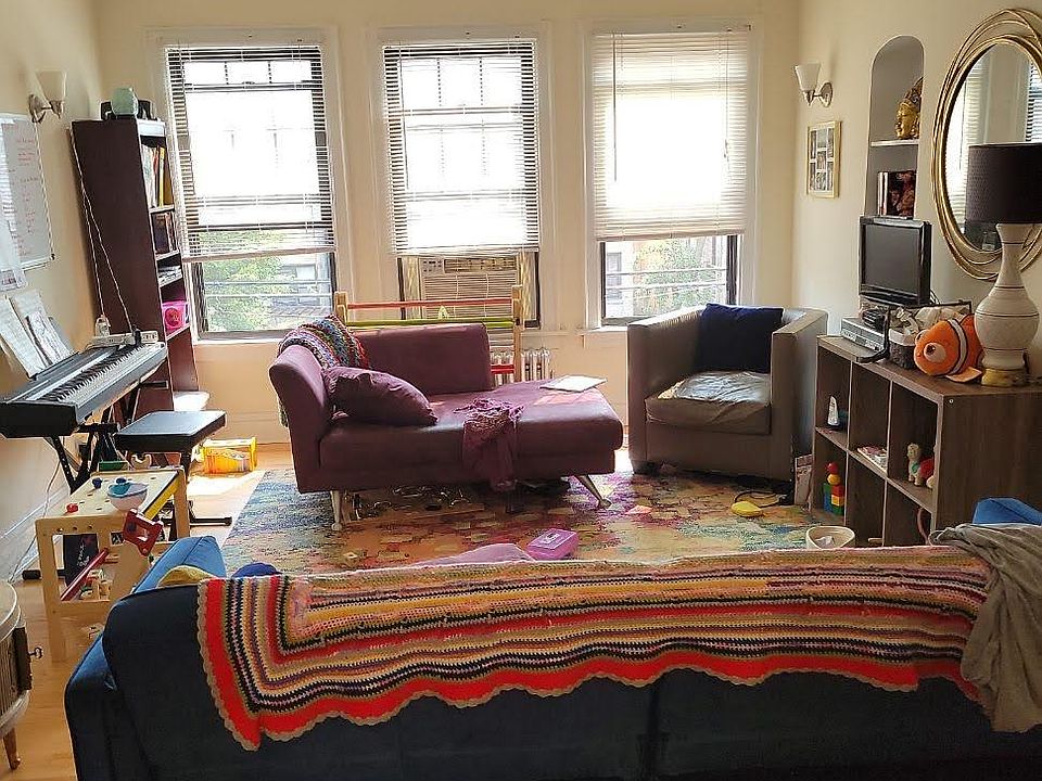 1st image of 1618 W Farwell Ave APT 2A