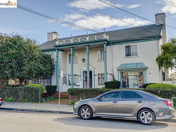 2nd image of 6331 Macarthur Blvd #6333