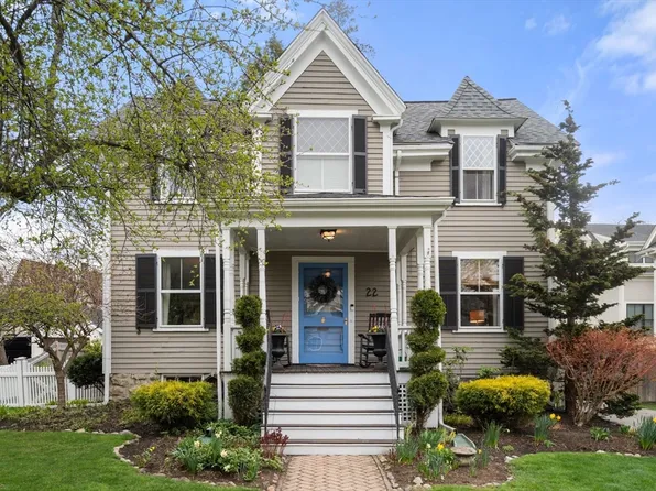 22 Grant St, Needham, MA 02492