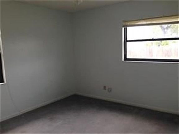 5th image of 4644 Saxon Dr