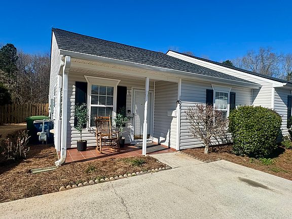 2nd image of 1653 Summerwoods Cir #1