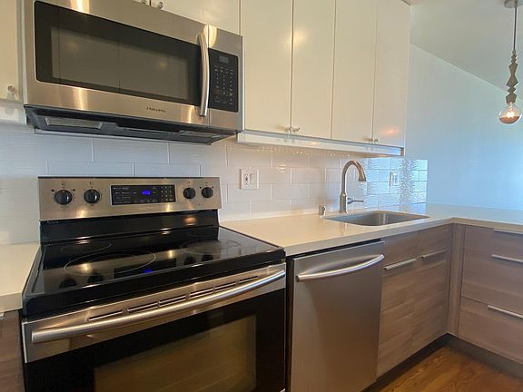 3rd image of 250 Connecticut St APT 1