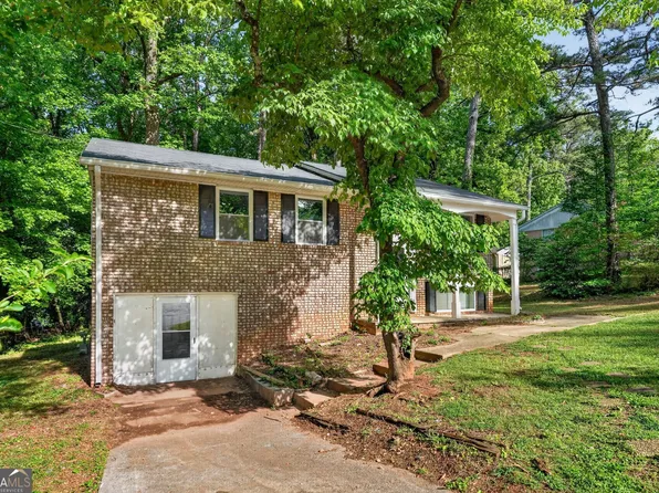 6444 Fleur De Lis Dr, Forest Park, GA 30297