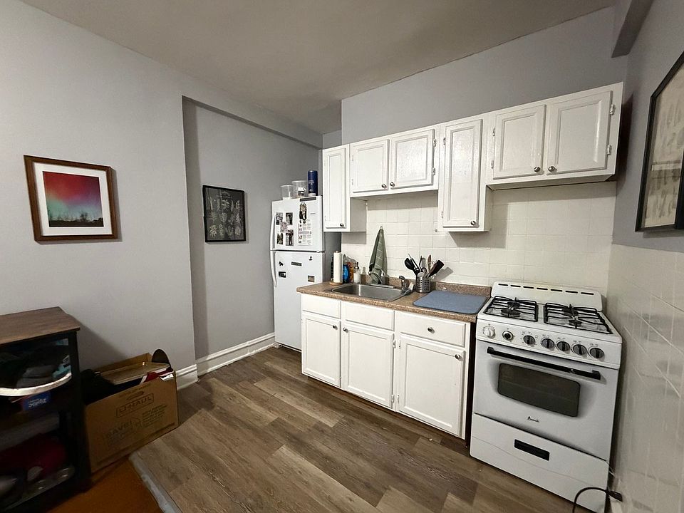 1st image of 6948 N Ashland Ave Unit 1