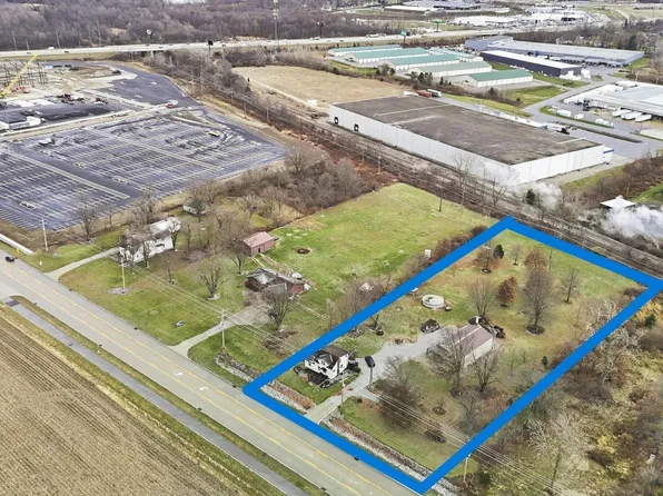 6715 Bass Rd, Fort Wayne, IN 46818