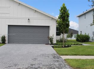 1379 Tangled Orchard Trce, Loxahatchee, FL 33470