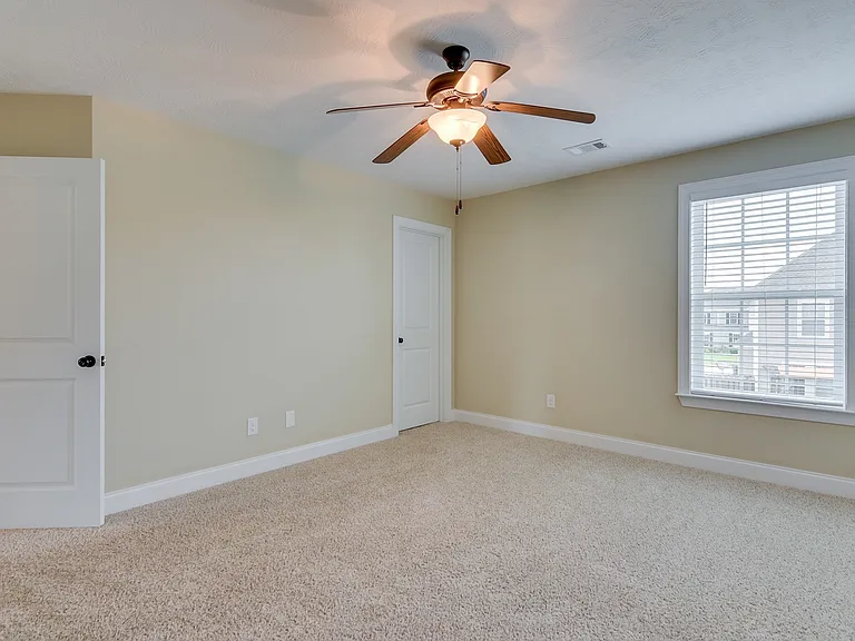 5458 Everlook Cir — Photo 31