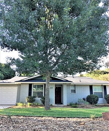 3rd image of 608 Oak Park Dr