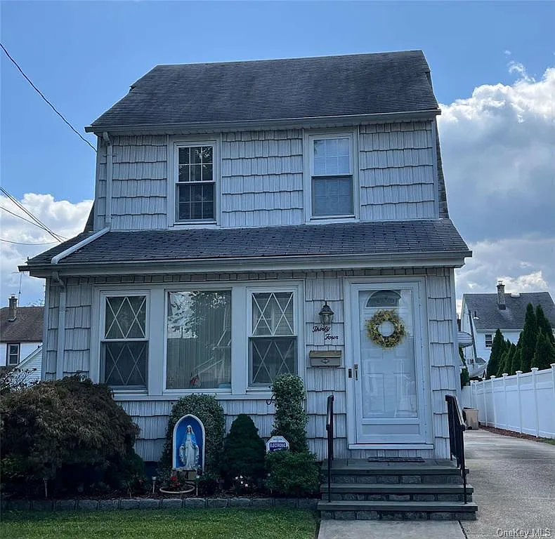 1 bed, 1.0 bath, 900 sqft, $2,500 — Photo 1