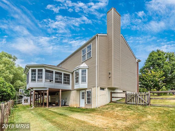 3rd image of 204 Ivy Hill Dr