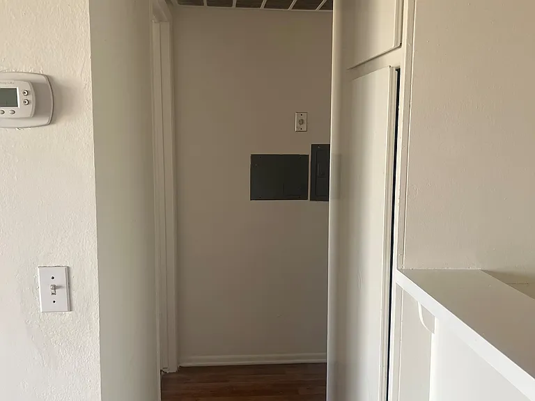 Lennox Lanai Apartments — Photo 45