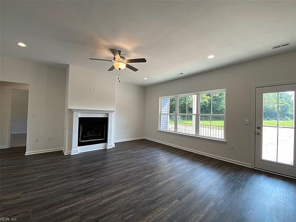 3rd image of 2105 Holland Corner Rd