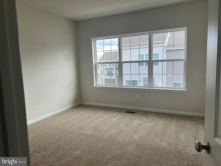 116 Waywood Dr — Photo 13