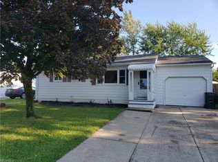 829 Hollywood Dr, Elyria, OH