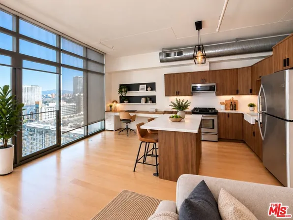 1100 S Hope St APT 1510, Los Angeles, CA 90015