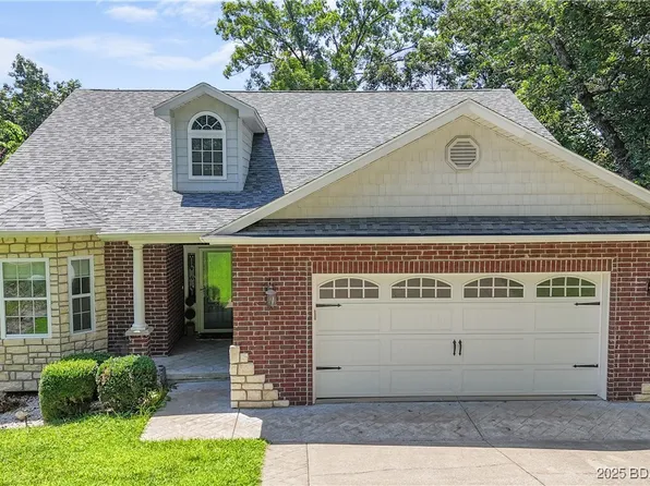 404 Albany Dr, Lake Ozark, MO 65049