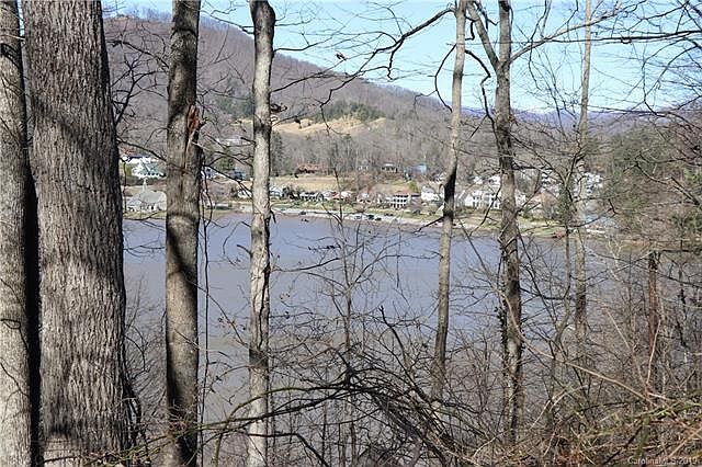 1st image of 308 Crum Dr